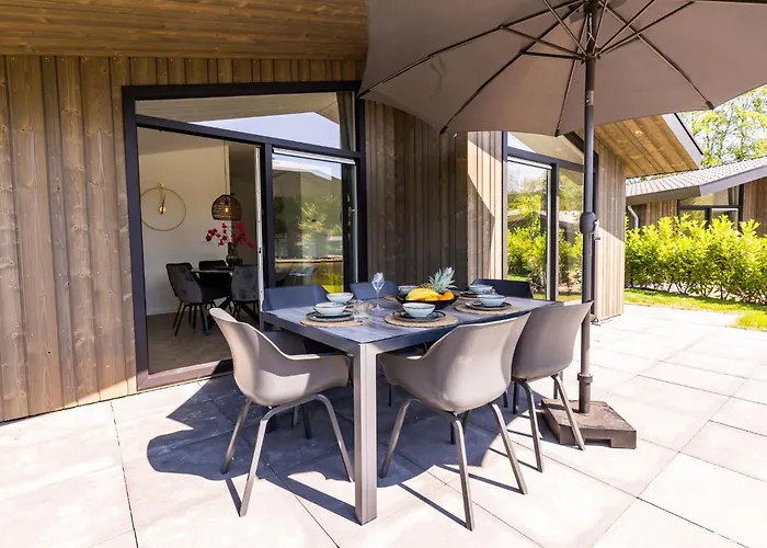 By Pond With Sauna Chalet *