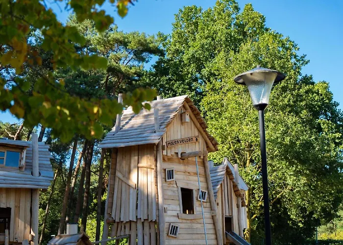 By Pond With Sauna Chalet