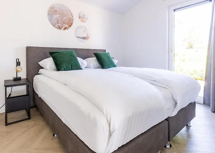 By Pond With Sauna Chalet *